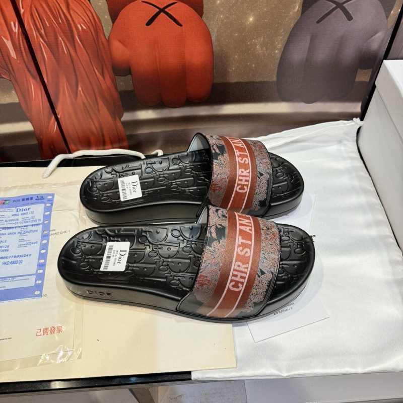 ch**an D*or slippers